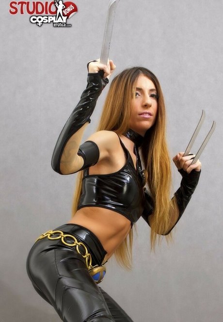 Flora Tabi pornostar schöne fotos