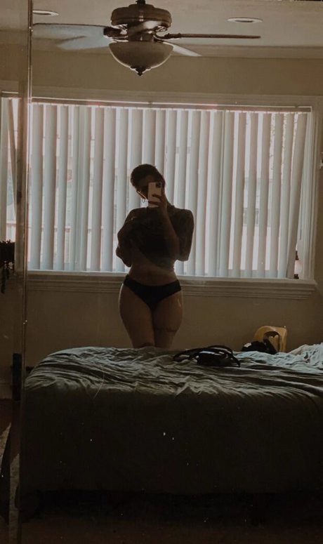 Ltlyata nackt xxx bild