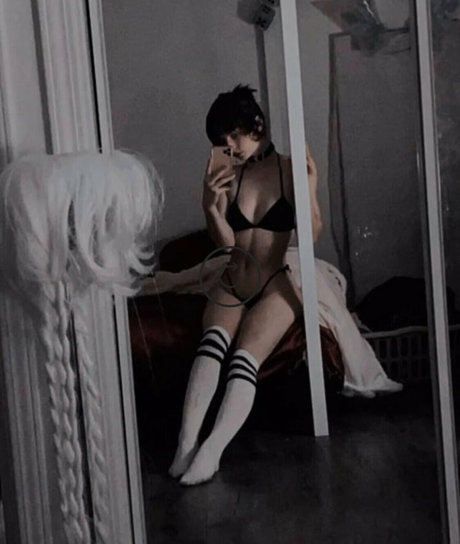 Ltlyata erwachsene heiße bild