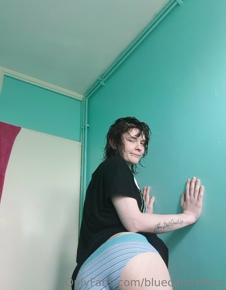 bluecandyfloss nackt perfekte bilder