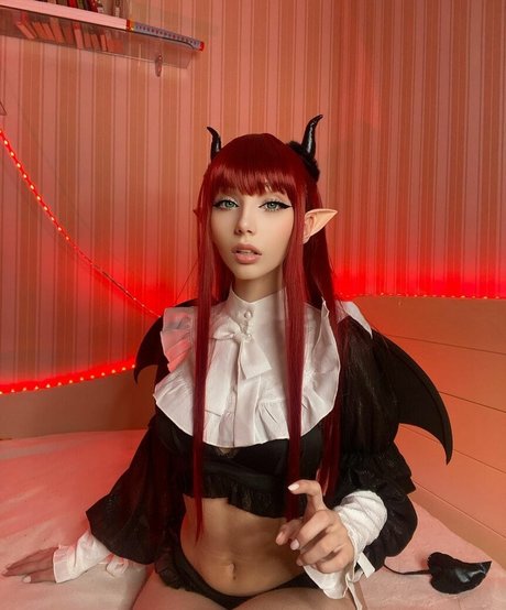 sister itachi exklusive nackte foto