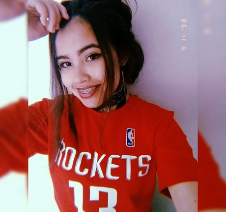 Stefanye Matsuda nackt schöne bild