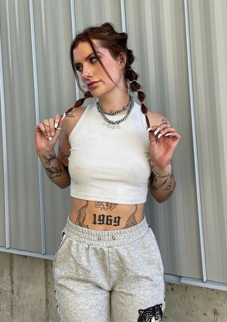 Emilysullivan perfekte sexy galerien