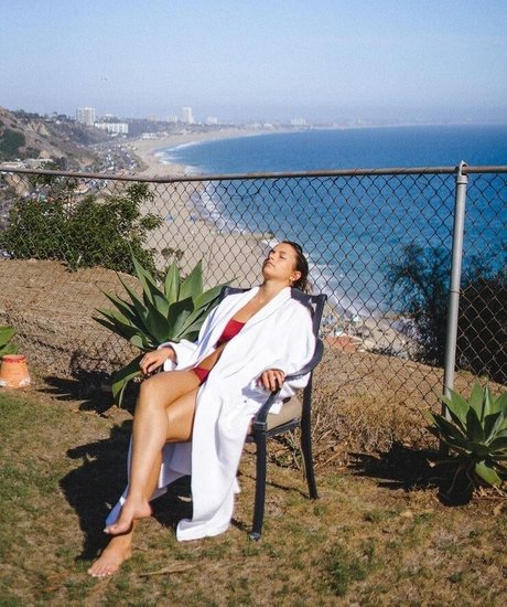 Chloe East perfekte xxx bilder