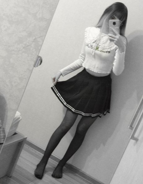 asainoshi model nackt galerie