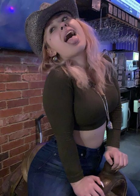 Holyfntrinity kostenlose akt archiv