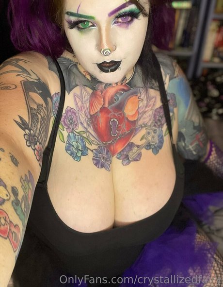 crystallizedfairy kostenlose nackte fotos