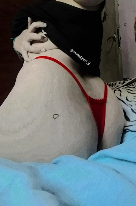 SweetYuri erwachsene kostenlose bild