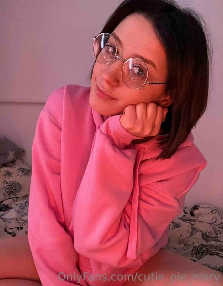 cutie pie mary xxx heiße fotos