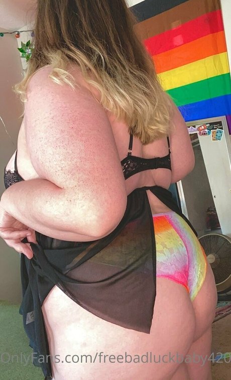 freebadluckbaby420 nackt perfekte galerie