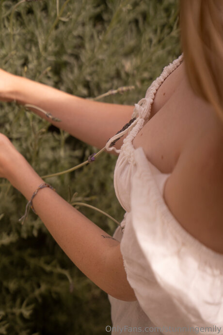 stunningemily erotische hübsche galerien