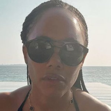 ebenholz-ssbbw-onlyfans schöne schöne bild