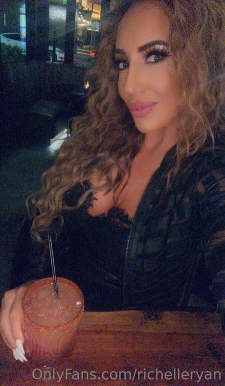 richelleryan nackt schöne bilder