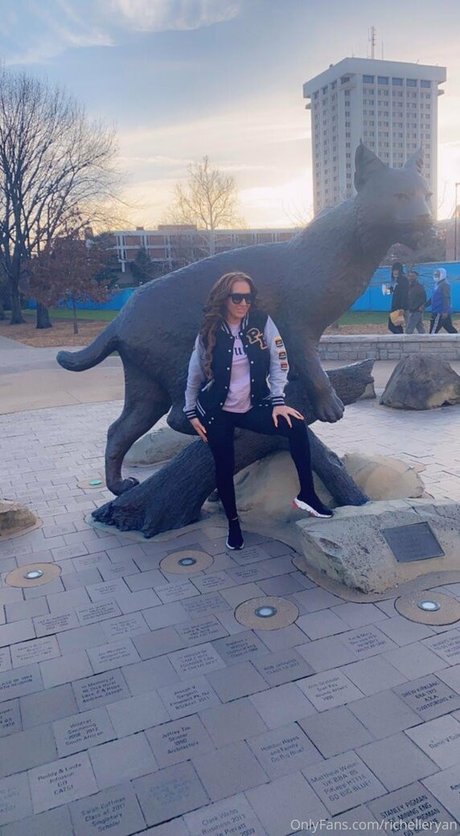 richelleryan xxx nette fotos