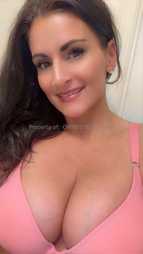 Is It Her heiße schöne foto