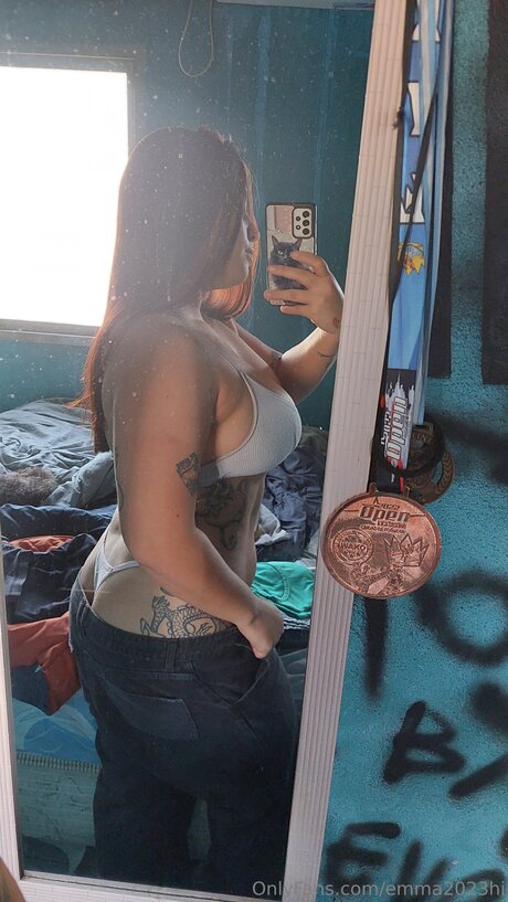 Emma2023hi top hübsche foto