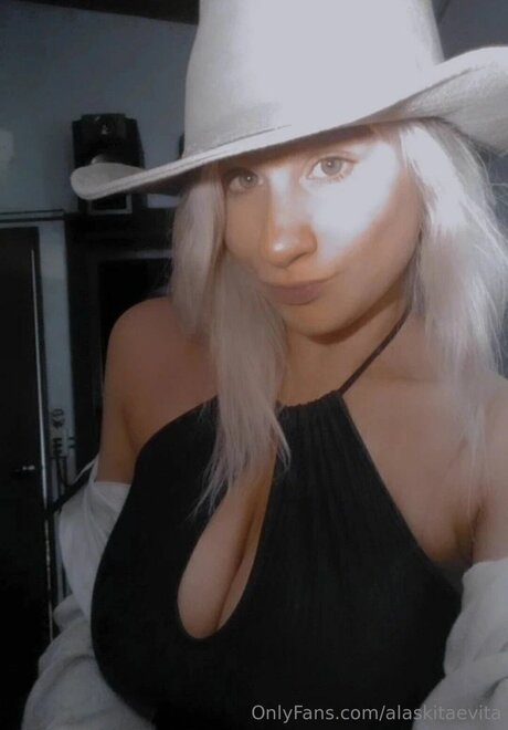 Hibarbieonly model sexy galerien