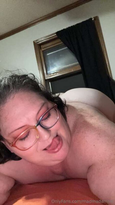 Madmadamsin porno hübsche galerien