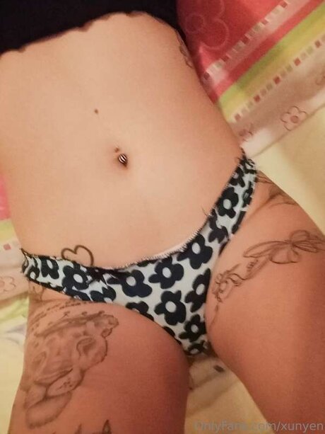 Xunyen hübsche schöne bild