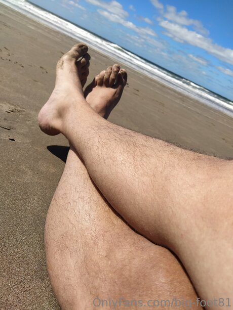 Big Foot81 nackt erwachsene fotos