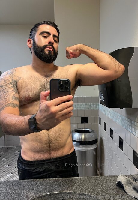 Diegovibesxxx model kunst bild