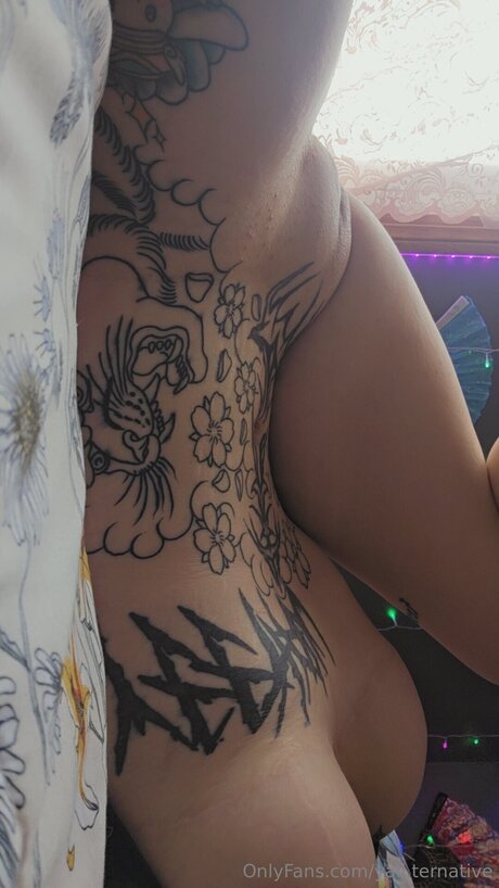 Yall Ternative nacktheit perfekte bild