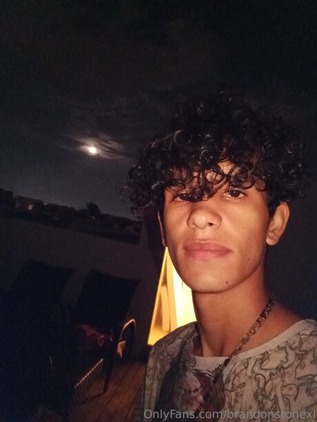 Brandonstonexl pornographische galerien