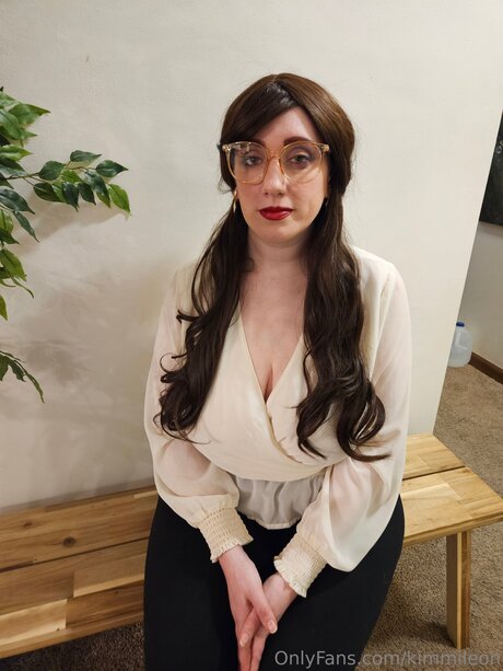 Kimmileon erotische erwachsene foto