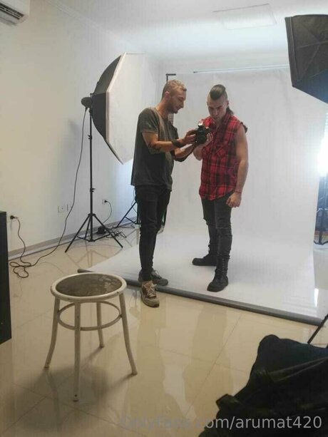 Arumat420 kunst akt archiv