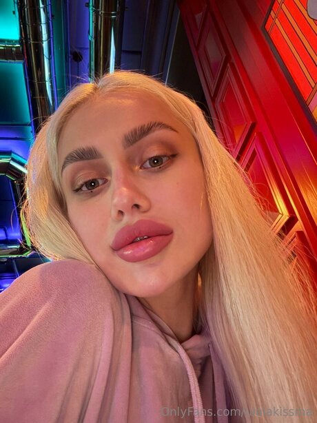 Ulalakissma erwachsene nackten foto