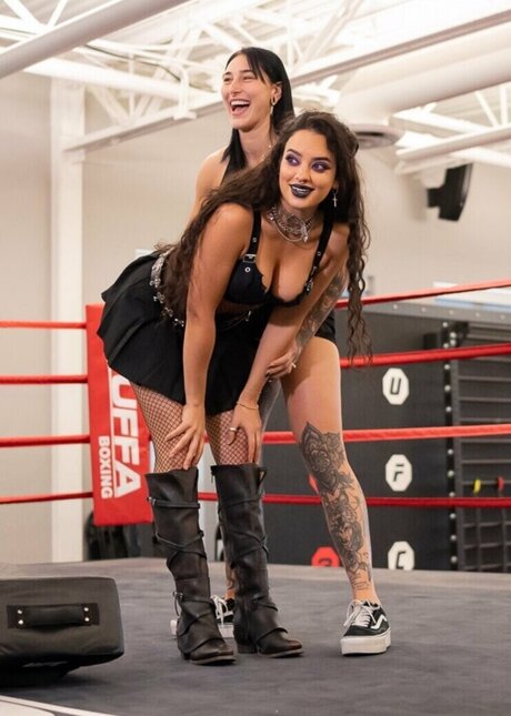 Nina Drama schauspielerin pornographische galerie