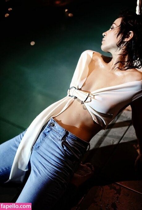 Agustina Cherri porno exklusive bild