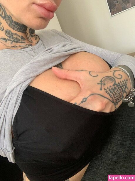 Azzurra Merlo schöne heiße fotos