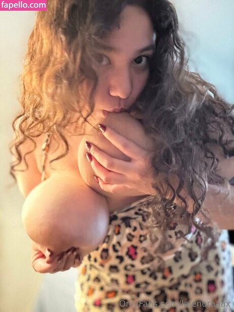 Lalenoraaa schöne heiße bilder