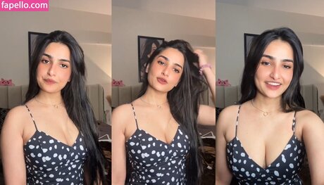 Sassy Poonam hübsche erwachsene archiv