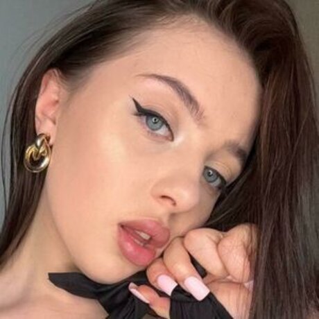 jessica yummy schauspielerin freie bild