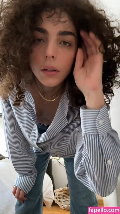 J lia Konrad top foto