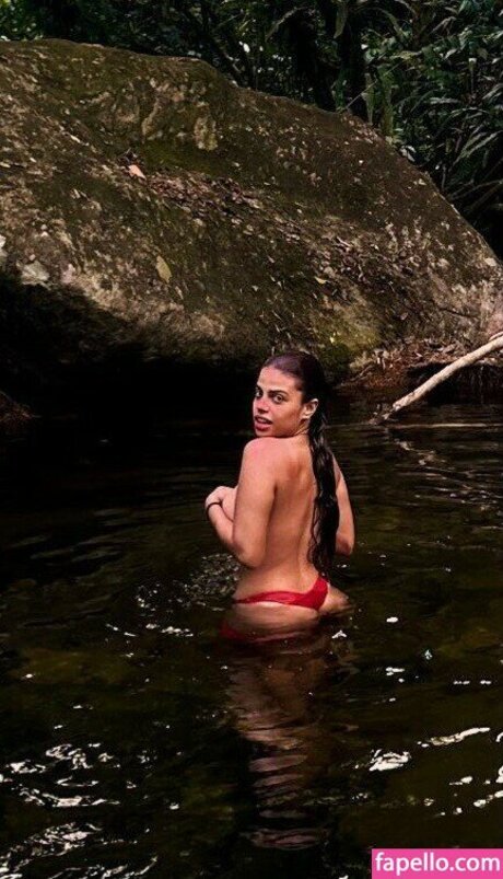 Clara Buarque sexy akt archiv