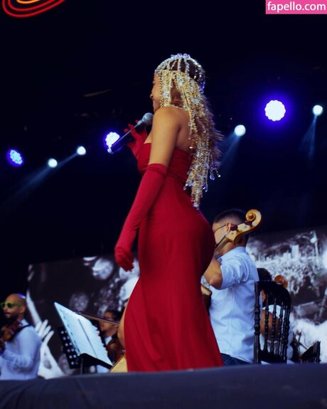 Clara Buarque porno nette galerien