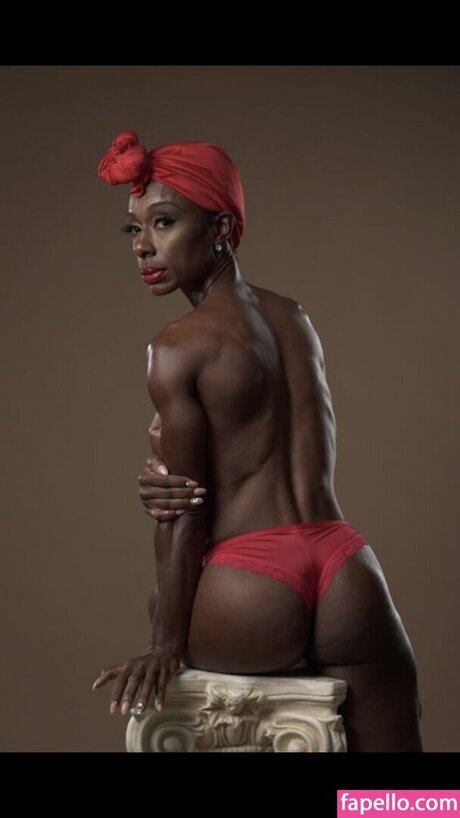 Toronica Jenkins nackt exklusive galerie