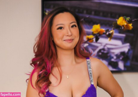 Monique Mae erotische hübsche archiv