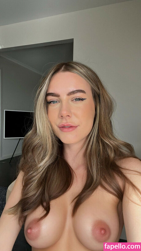 LNL 039 s Social Media Influencer AI Fakes Mega perfekte archiv