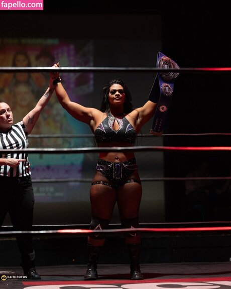 Nikki Blackheart erotische porno archiv