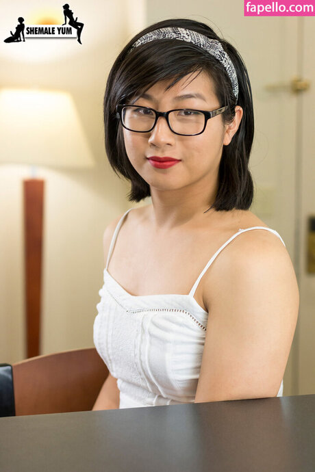 Alina Grace hübsche erotische foto