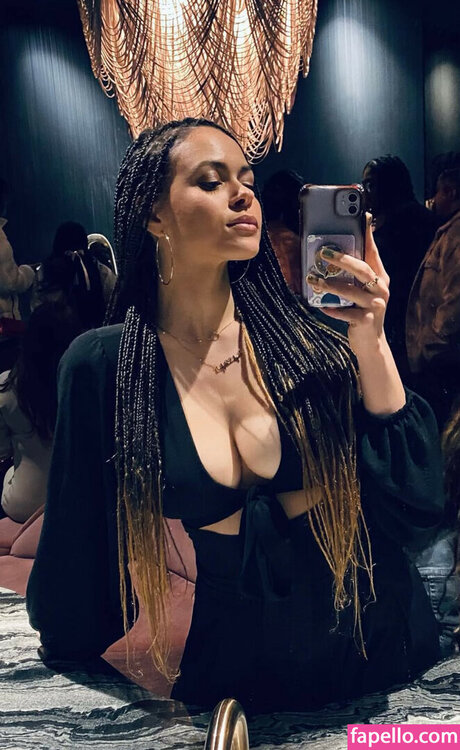 Macbethanie nackte pornostar galerie