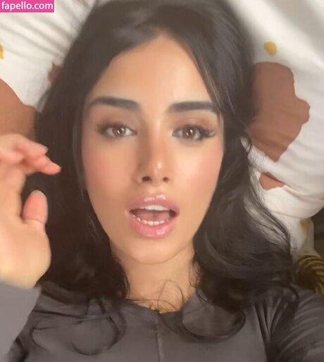 Noora Hejaz erotische heiße bild