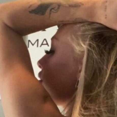 Kenzie Werner kunst xxx bild