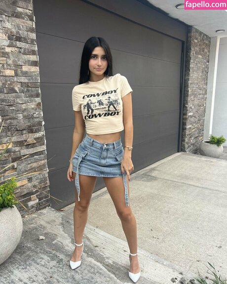 Dany Gis perfekte nackte bilder