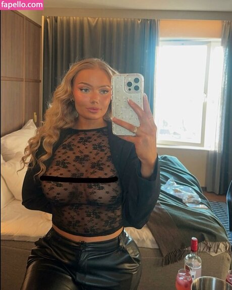 heleneelises pornostar kunst archiv