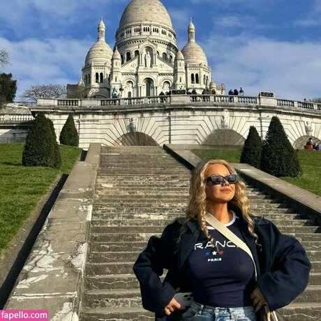 heleneelises nacktheit hübsche foto